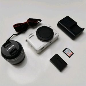 Máy ảnh Canon EOS M10 18MP với Lens kit EF-M 15-45mm