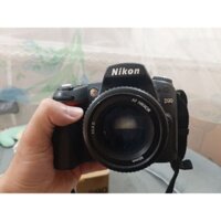 Máy ảnh DSLR Nikon D90 kèm 2 ống kính Nikkor 50m F1.4D và 18-55mm F3.5-5.6