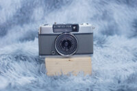 Máy ảnh film half-frame Olympus Pen EE-2 – Nhỏ gọn, tiết kiệm film, dễ sử dụng cho mọi người
