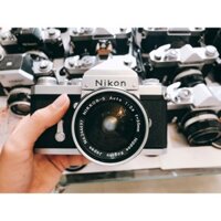 Máy ảnh film Nikon F Silver gù chùa dòng PRO của nhà Nikon