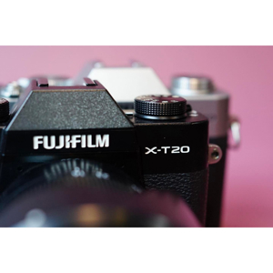 Máy ảnh Fujifilm X-T20 Kit XC15-45mm f3.5-5.6 OIS