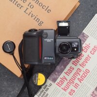 Máy ảnh kĩ thuât số NIKON COOLPLIX 995