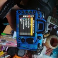 máy ảnh nikon d7100 +18-140vr full đồ -đã dán skin ngoài