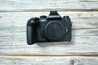 Máy ảnh Olympus OM-D E-M1