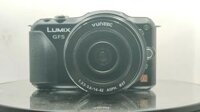 Máy ảnh Panasonic Lumix GF5 kèm len 14-42 màn hỉnh cảm ứng - tiếng việt
