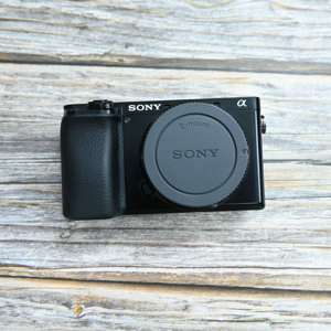 Máy ảnh Sony A6100