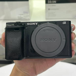 Máy ảnh Sony Alpha 6400 ILCE-6400