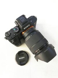 Máy ảnh Sony Alpha A7 Mark II + Ống kính FE 28-70mm f/3.5-5.6 OSS