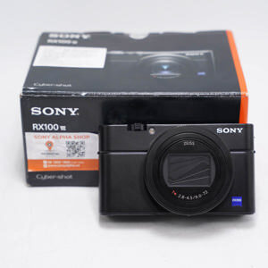 Máy Ảnh Sony RX100 VII - Hàng Chính Hãng