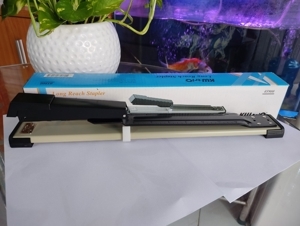 Máy bấm dài Kwtrio 5900