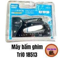 Máy bấm ghim thương hiệu KW-triO chính hãng. Súng bắn ghim cầm tay tiện dụng, an toàn.