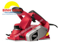 Máy bào Skil 1560 Đặc tính kỹ thuật: - Công suất : 650 W - Bào rộng : 82mm - Bào sâu : 0- 2 mm - Độ sâu đường bào rãnh : 0 - 8mm - Tốc độ không tải: 16.000v/p Bộ máy bao gồm : - 02 lưỡi cắt đảo chiều - Khóa mở để thay lưỡi - Ổ chứa khóa mở Xuất xứ: Trung Quốc Bảo hành: 06 Tháng