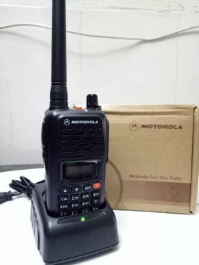 Máy bộ đàm cầm tay CP1300 VHF/UHF