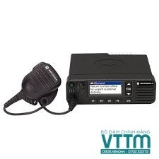 Máy bộ đàm di động gắn xe Motorola XiR M3688