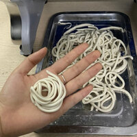 Máy cán bột mì làm bánh FKM200, cán và cắt sợi mì có đều chình độ rộng sợi mì dùng gia đình