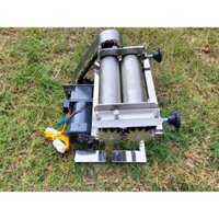 Máy cán, ép mực khô tơi xốp chạy điện 1 pa 220v, motor Nhật bãi