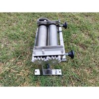 Máy cán mực khô quay tay inox