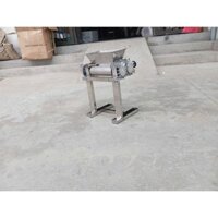 Máy cán thịt trâu khô đa năng. Thiết kế máng và chuẩn inox 304