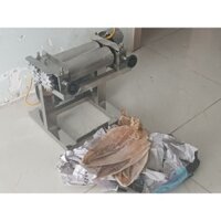 Máy cán xơ mướp, cán bột mỳ, khô mực chạy điện 220v chạy bằng dây xích bền khỏe