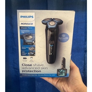 Máy cạo râu Philips Norelco 7500 S7783/84