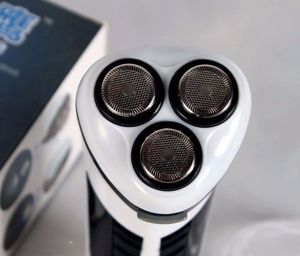 Máy Cạo Râu Ruiying FS198