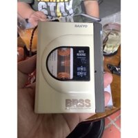 Máy casssette cầm tay Sanyo JJ-P50 (1988)