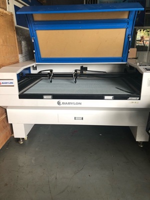 Máy cắt khắc laser khổ 1390