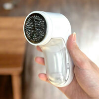 Máy cắt lông xù quần áo AXEL (cầm tay, dùng pin AA) hàng nhập từ Nhật Bản