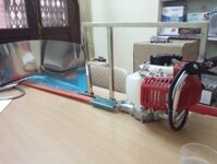 Máy cắt lúa ruộng nước HT230