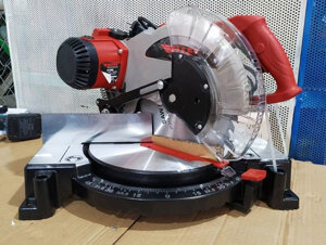 Máy cắt nhôm đa năng Btec BT105C