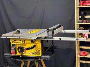 Máy cắt sắt Dewalt DWE7492-KR