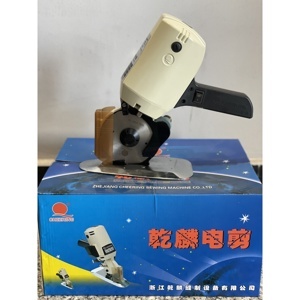 Máy cắt vải cầm tay Cheering RC-100