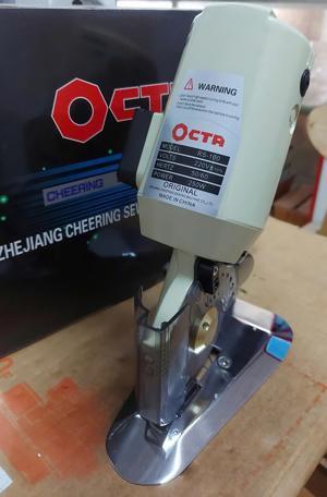 Máy cắt vải cầm tay Octa RS-110