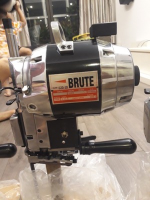 Máy cắt vải đứng Eastman CZD-3 - 10 inch, 750W