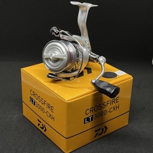 Máy câu cá Daiwa Crossfire LT3000