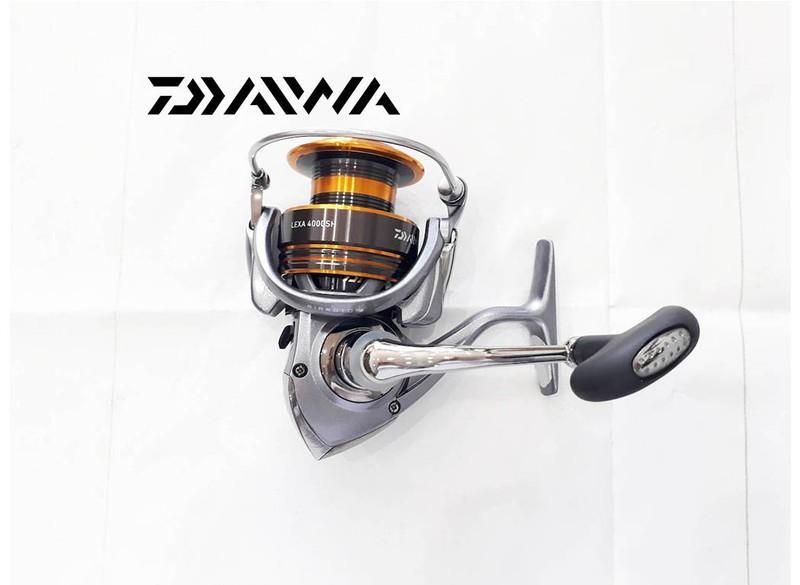 Máy câu cá Daiwa LEXA4000SH