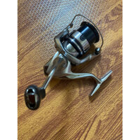 máy câu nhật bãi. shimano stradic 2500s