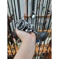 Máy câu  shimano Nasci c5000xg 2021.