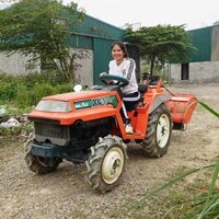 Máy cày ngồi lái Nhật bãi Kubota XB1