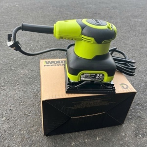 Máy chà nhám rung Worx Green WU646