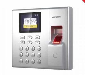 Máy chấm công vân tay Hikvision DS-K1A8503F