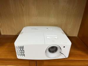 Máy chiếu 4K Optoma UHD50X