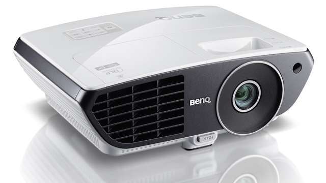 Máy chiếu HD BenQ W700