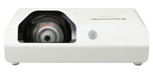 Máy chiếu Panasonic PT-TW351R