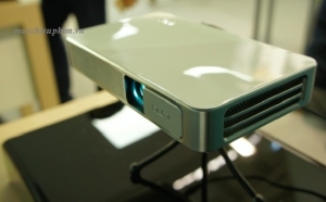 Máy chiếu Vivitek Qumi Q3 Plus