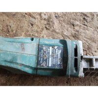 máy cưa kiếm makita 18v,motor hoạt động siêu êm, thiếu đồ như hình,thanh lý ae về lấy phụ tùng thay thế motor vỏ máy, cò