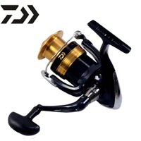 Máy Daiwa Sweepfire đen vàng