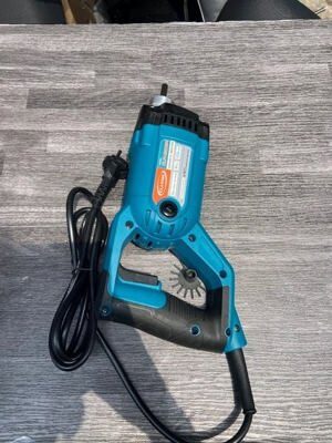 Máy đầm dùi cầm tay Classic CLA-6205A