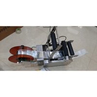 Máy dán nhãn decal chai pet/ nhủ nhựa, máy dán nhãn chai tròn trơn bán tự động