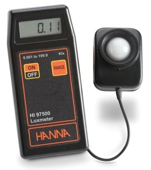 Máy đo cường độ ánh sáng Hanna HI97500
